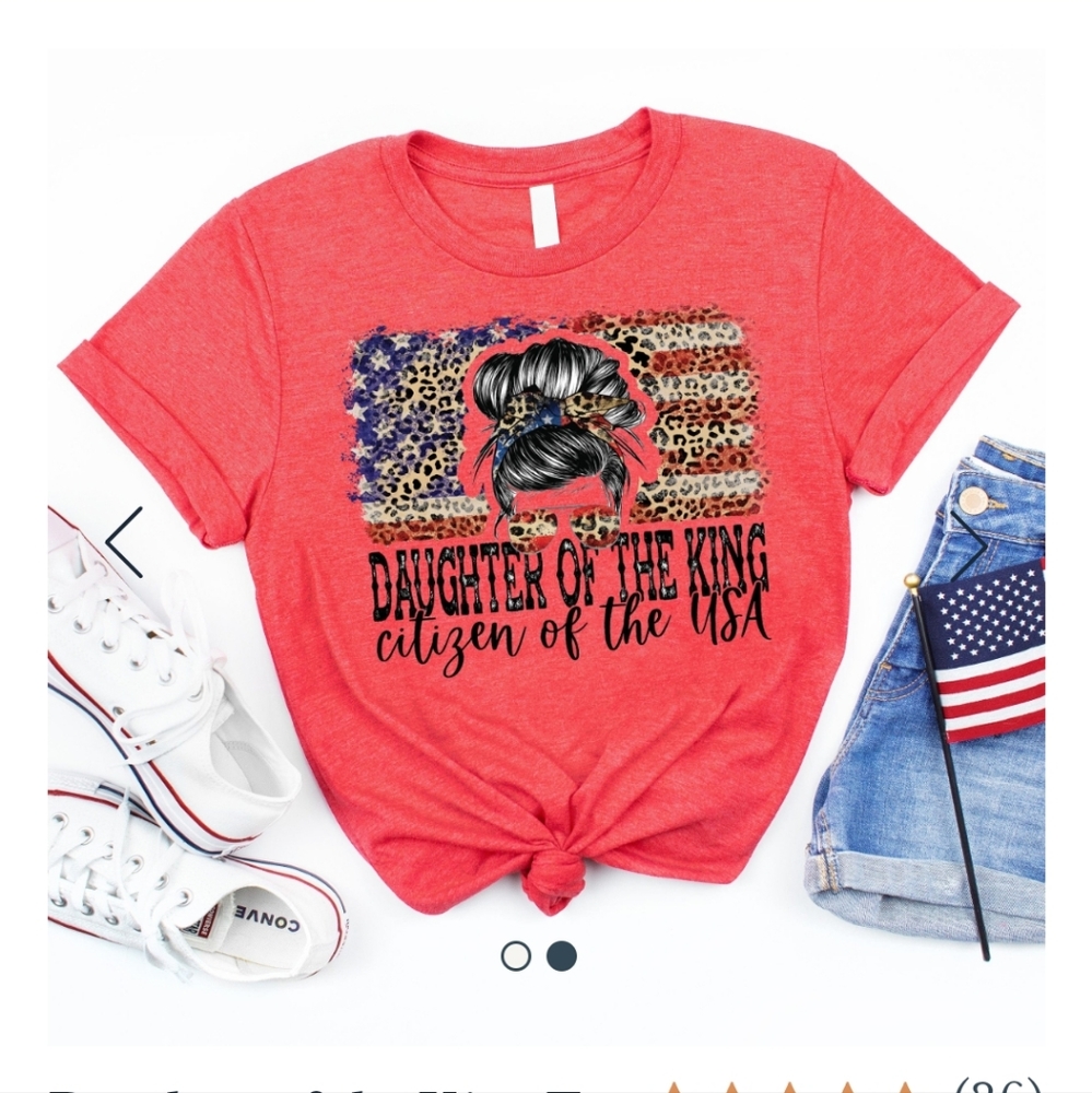 Love in faith- Daughter of the King Tee Size Small NWOT